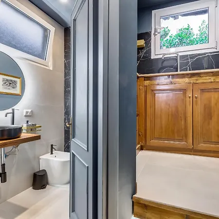 Stranger Pod Apartment Rome